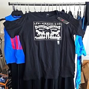 Levi's Black Logo Tee Size L